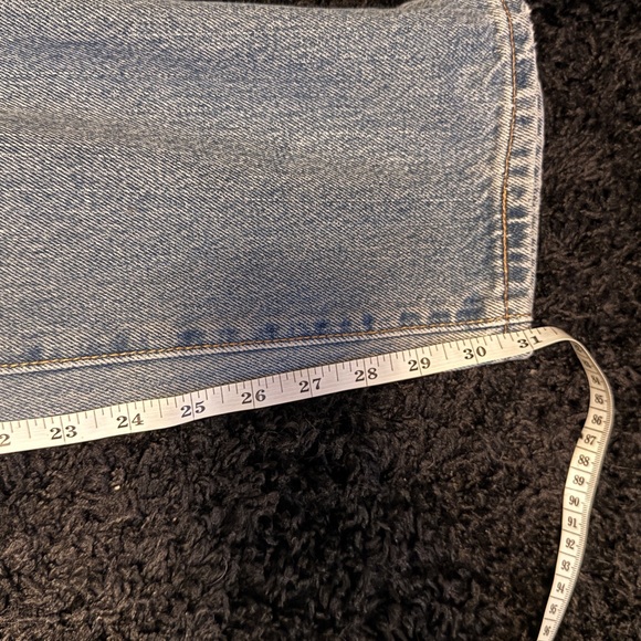 LEVIS 550 relaxed fit medium wash SZ 12 MIS L FITS LIKE AN 8 - Picture 2 of 10